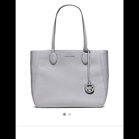 Michael Kors Handbags - NEW Authentic Michael Kors Mae bag tote purse